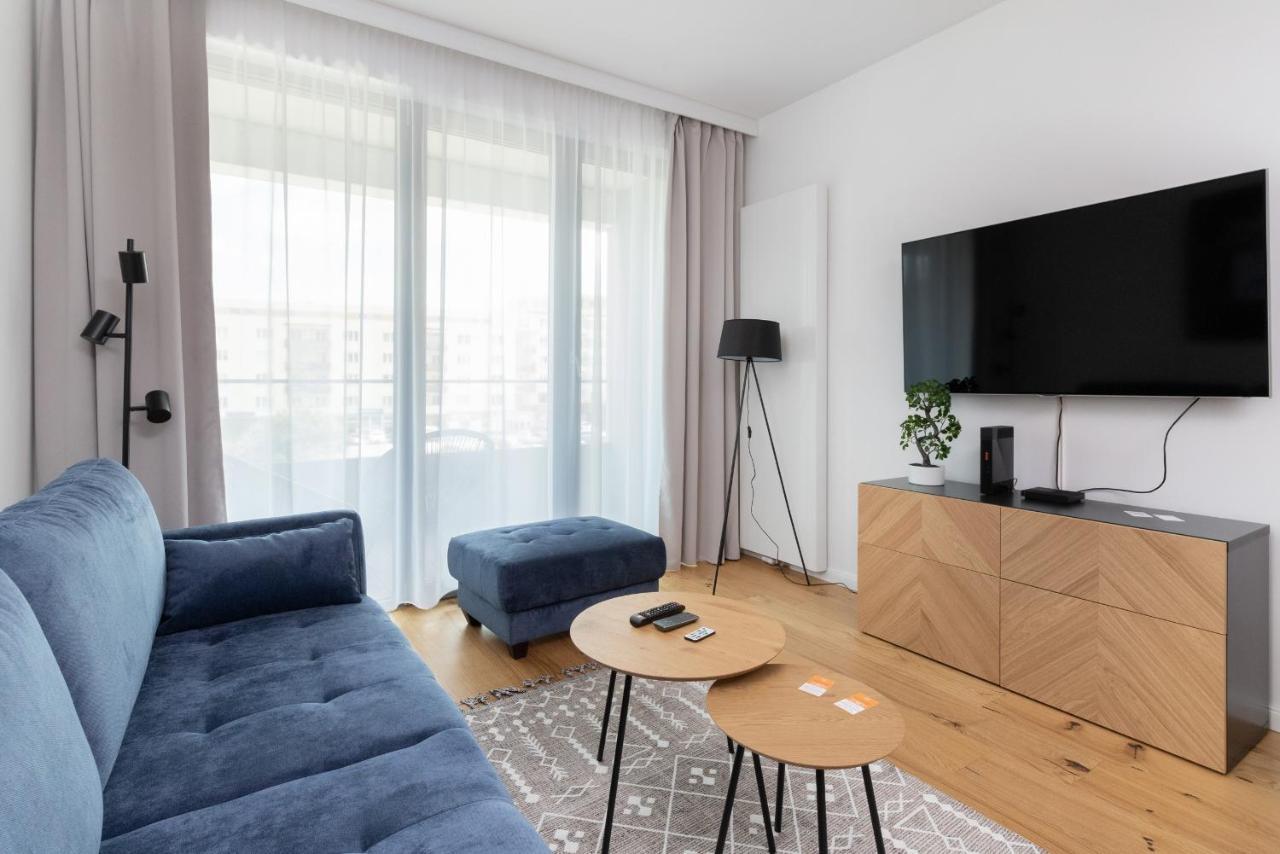 Apartament Vespa Beach Nearby By Noclegi Renters Gdynia Bagian luar foto