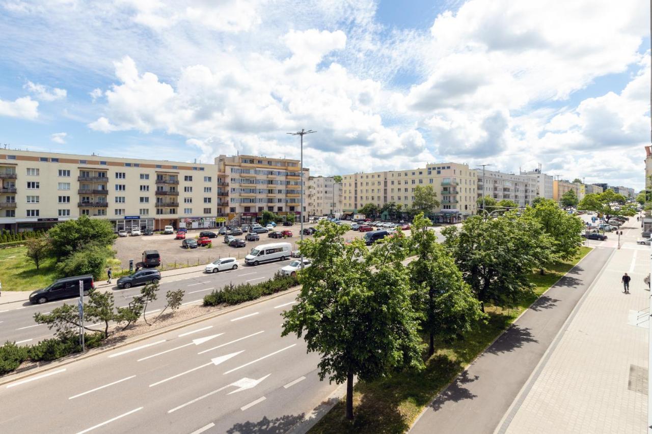 Apartament Vespa Beach Nearby By Noclegi Renters Gdynia Bagian luar foto